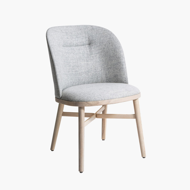 Accord chair